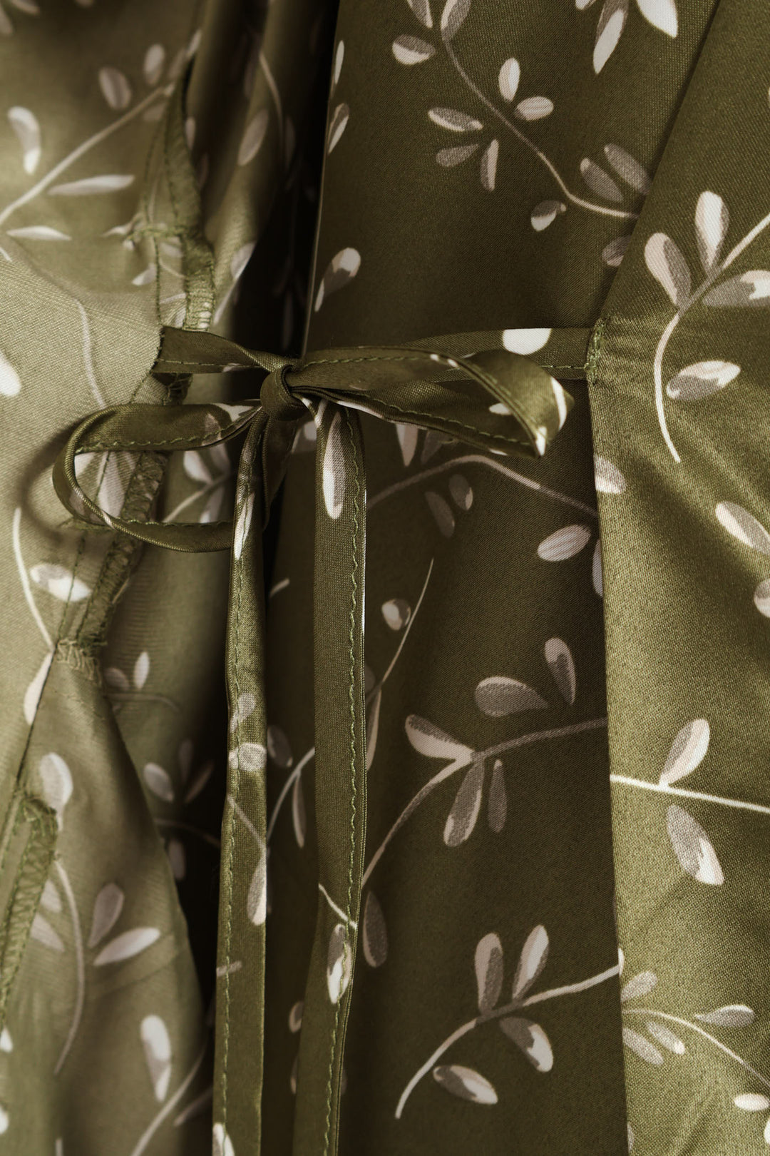 3/4 Satin Sprigs Gown - Fatigue