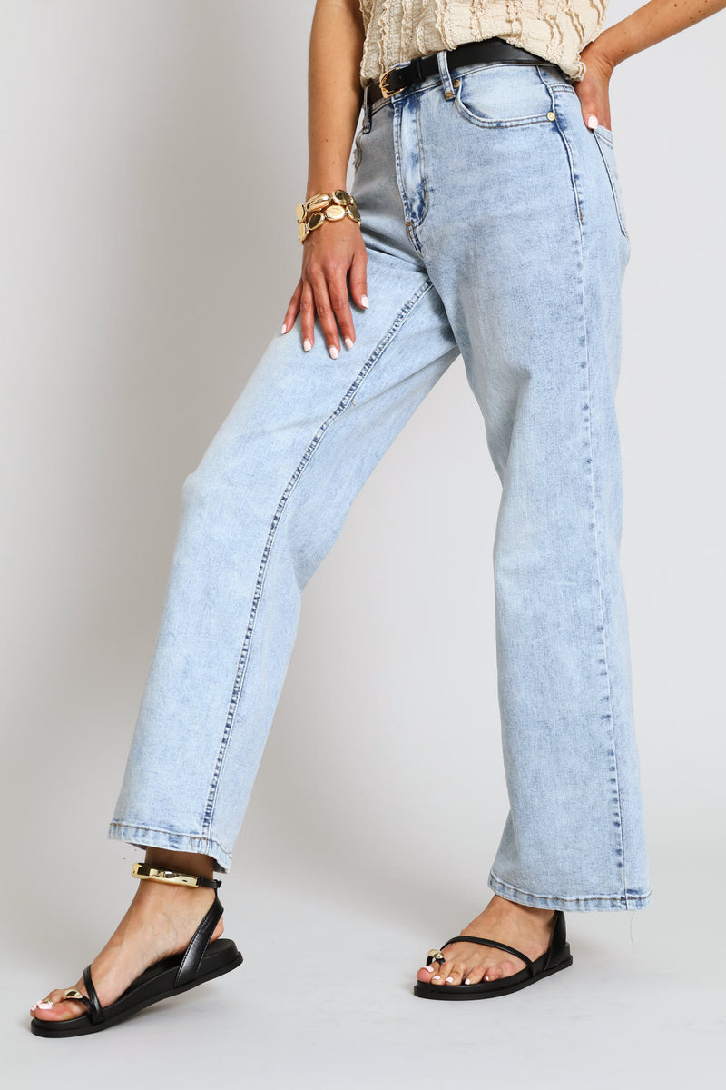 Mid-Rise Belted Straight Leg Denim - Light Wash