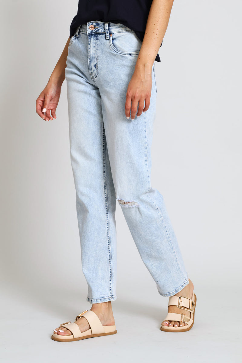 Mid-Rise Roll Hem Denim Abraised Knee Boyfriend Jean - Light Wash