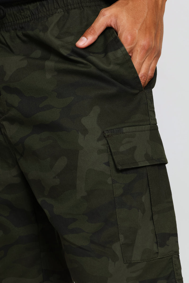 Basic Cargo Short - Camo