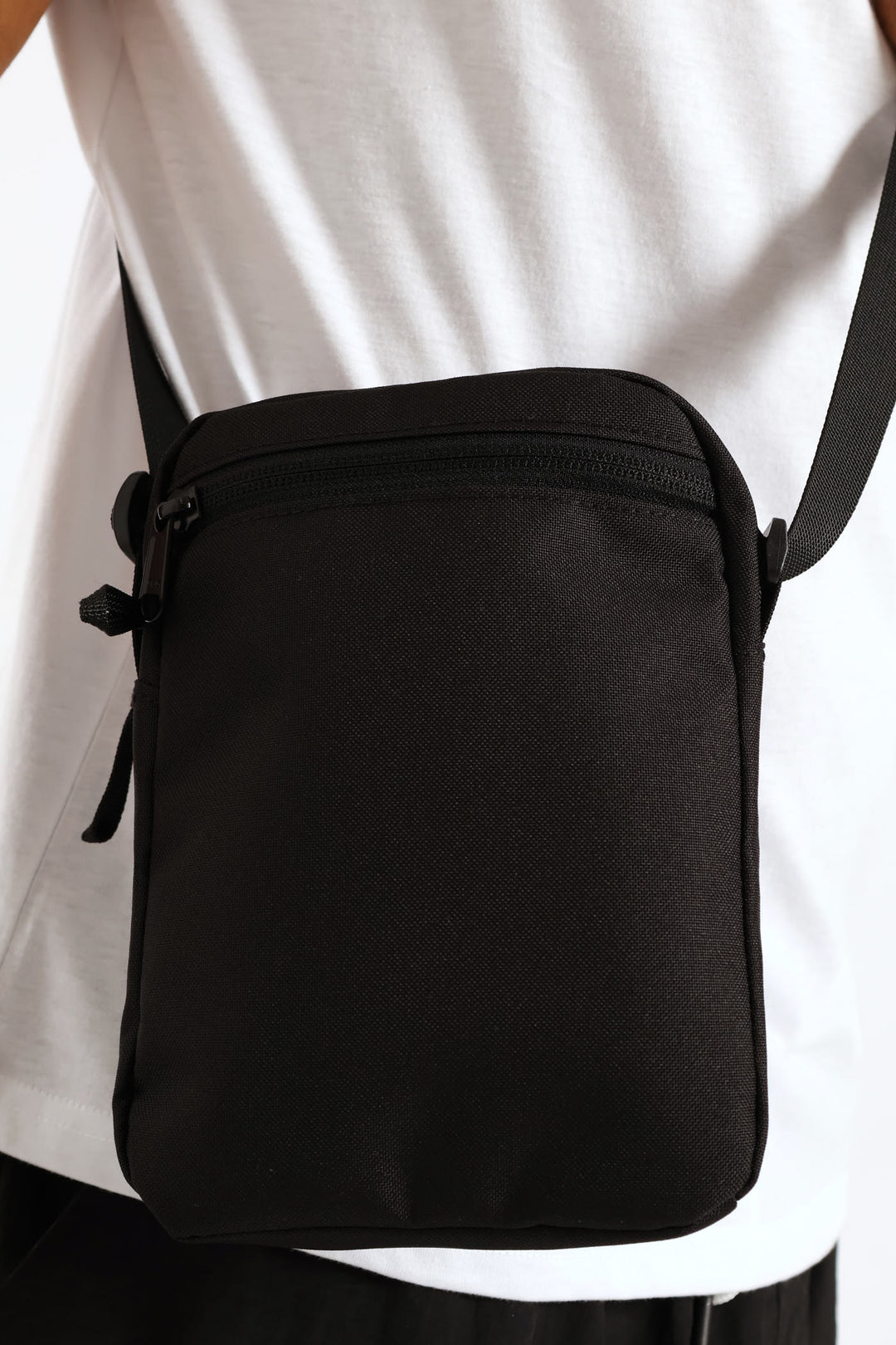 Jester Crossbody Bag - Black