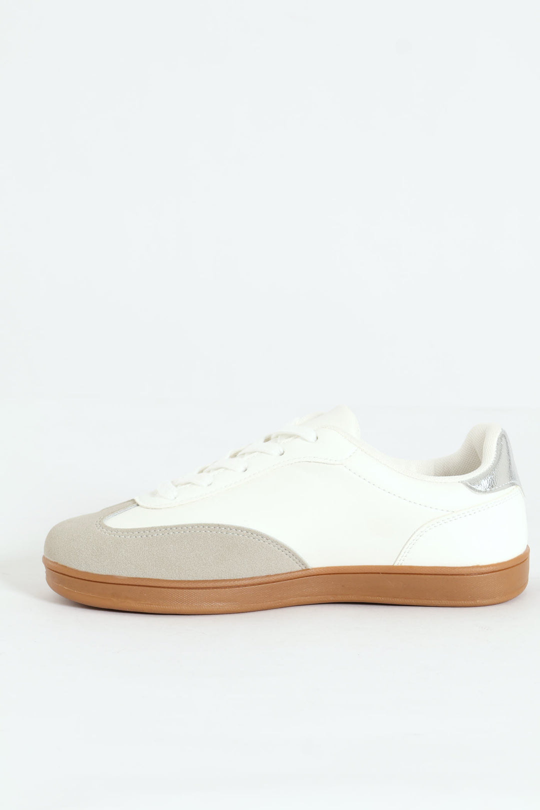 Girls Gum Sole Sneaker - White/Silver