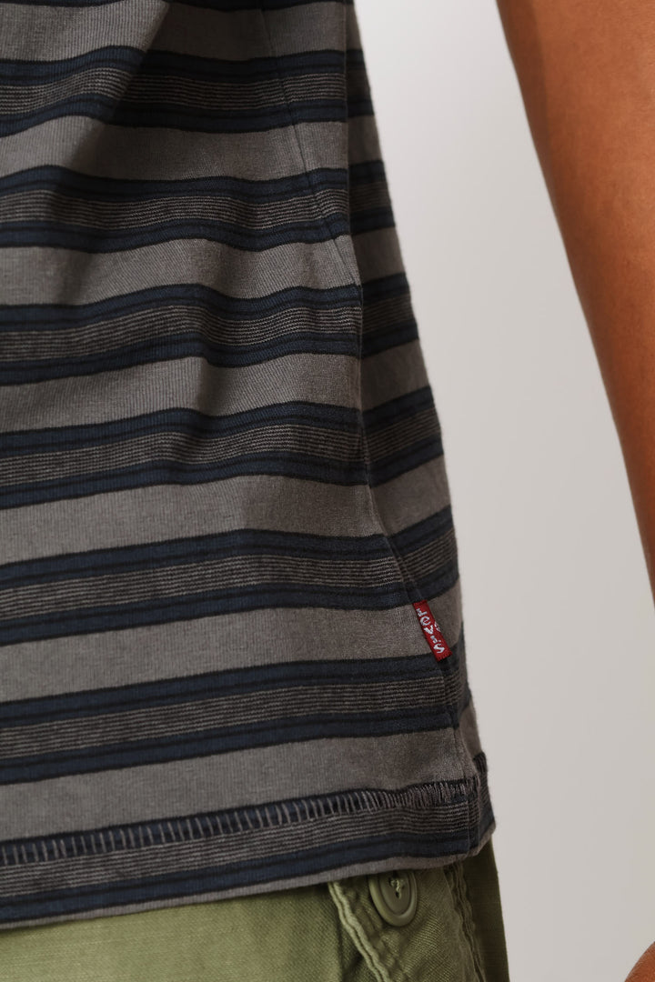 Red Tab Vintage Tee - Grey