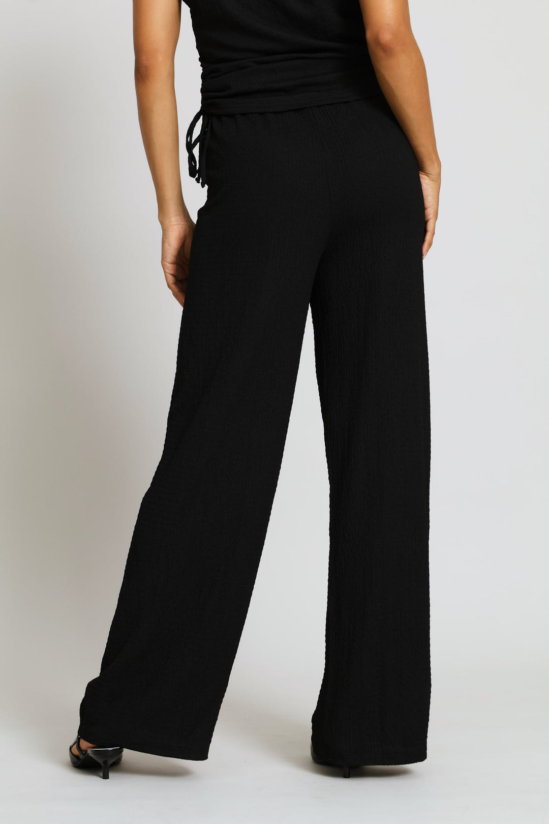 Pull On Wide Leg Crinkle Pant - Black