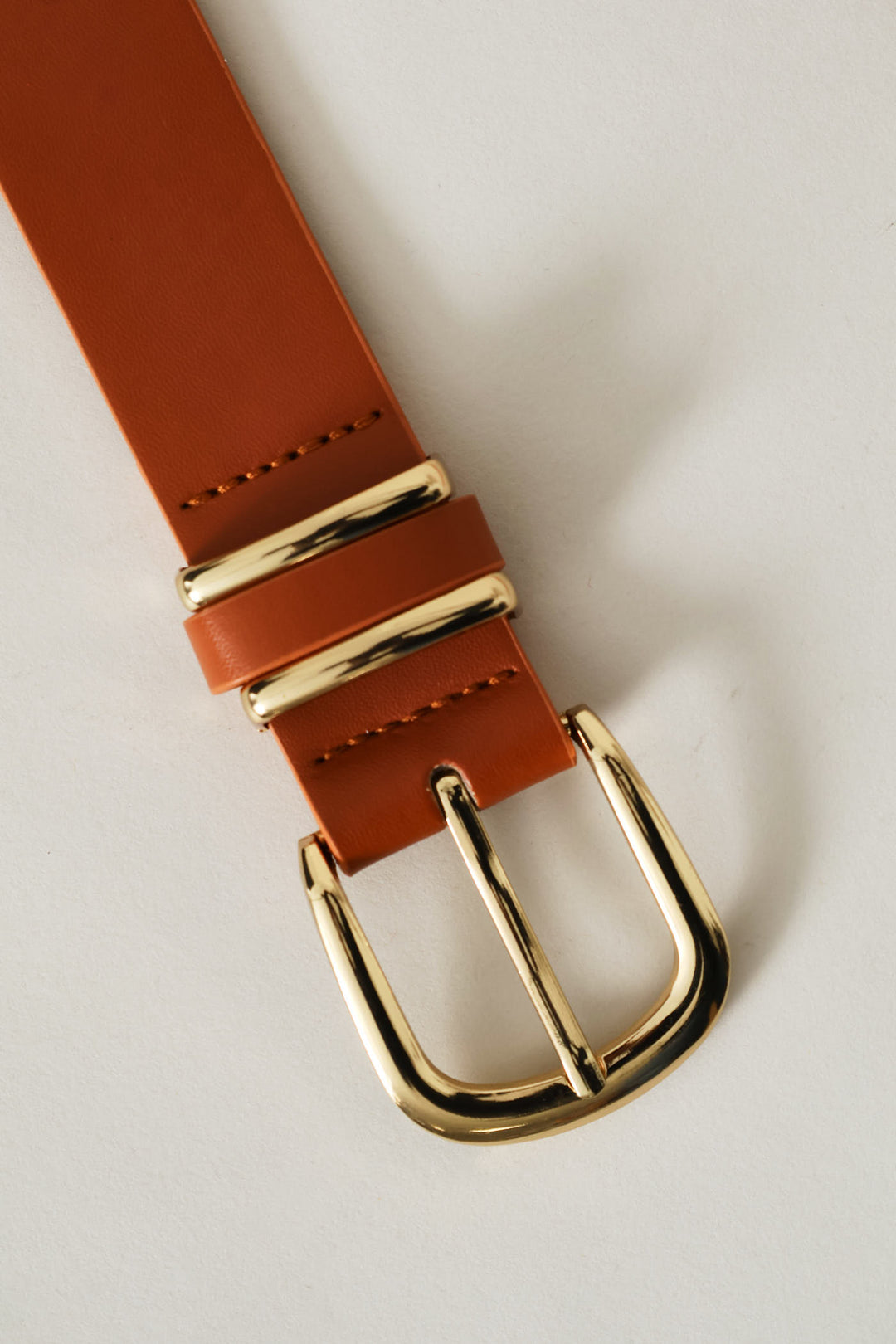 Ladies Rounded Buckle Double Gold Loop Belt - Tan