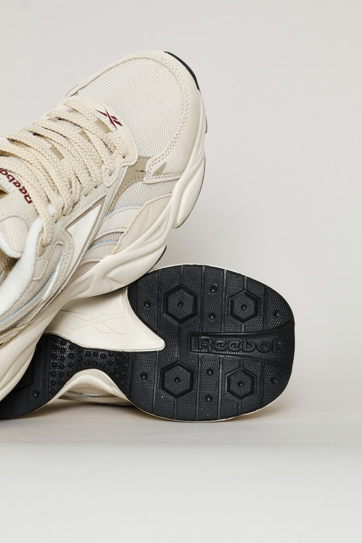 Charge Run Fashion Trainer - Beige