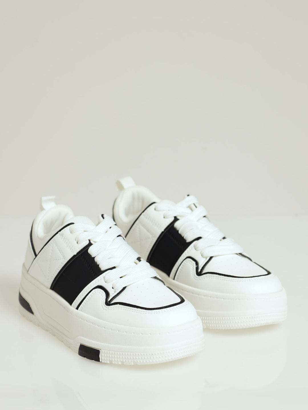 Keisha Chunky Side Panel Lace Up Sneaker - White/Black