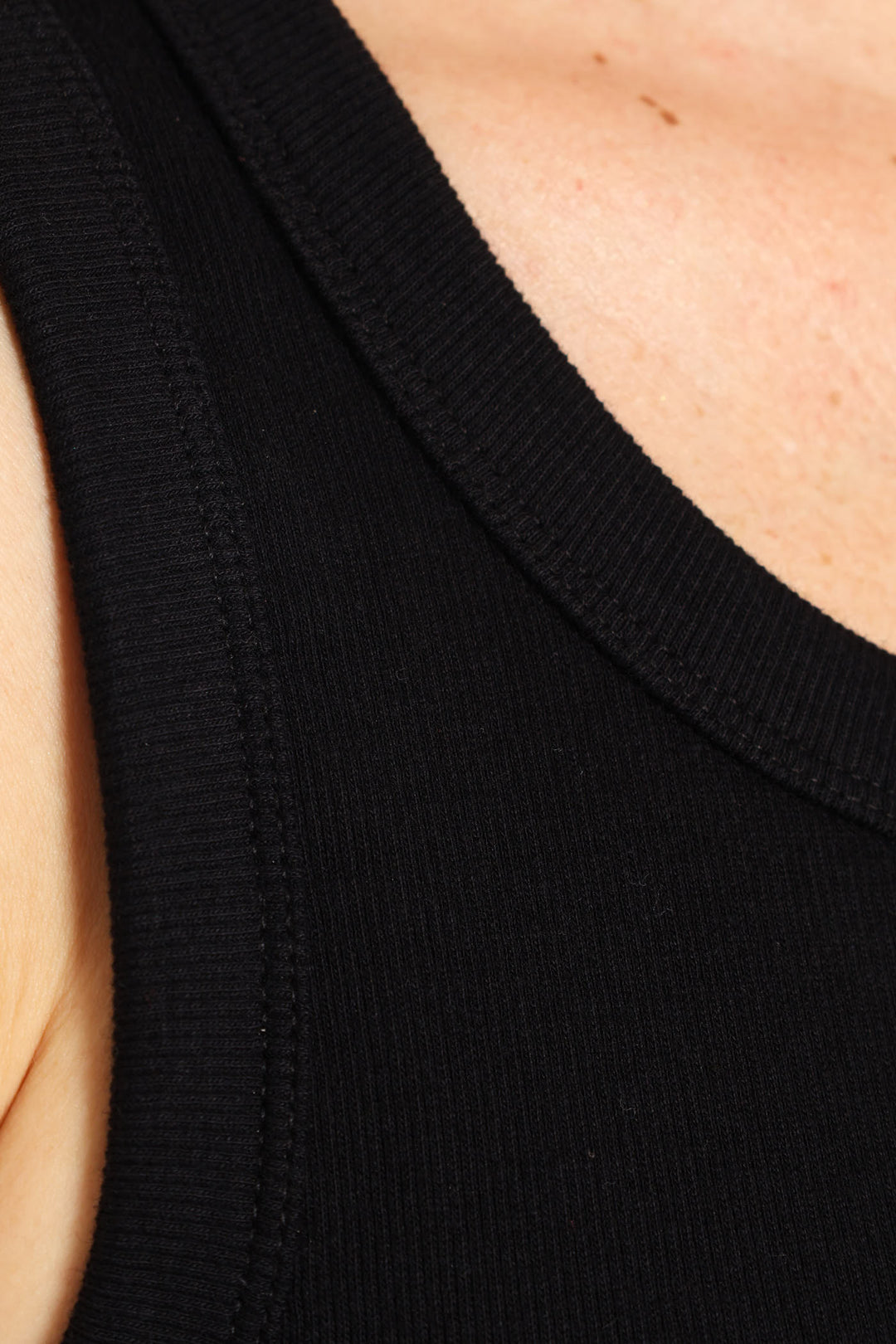 Rib Fitted Tank Top - Black