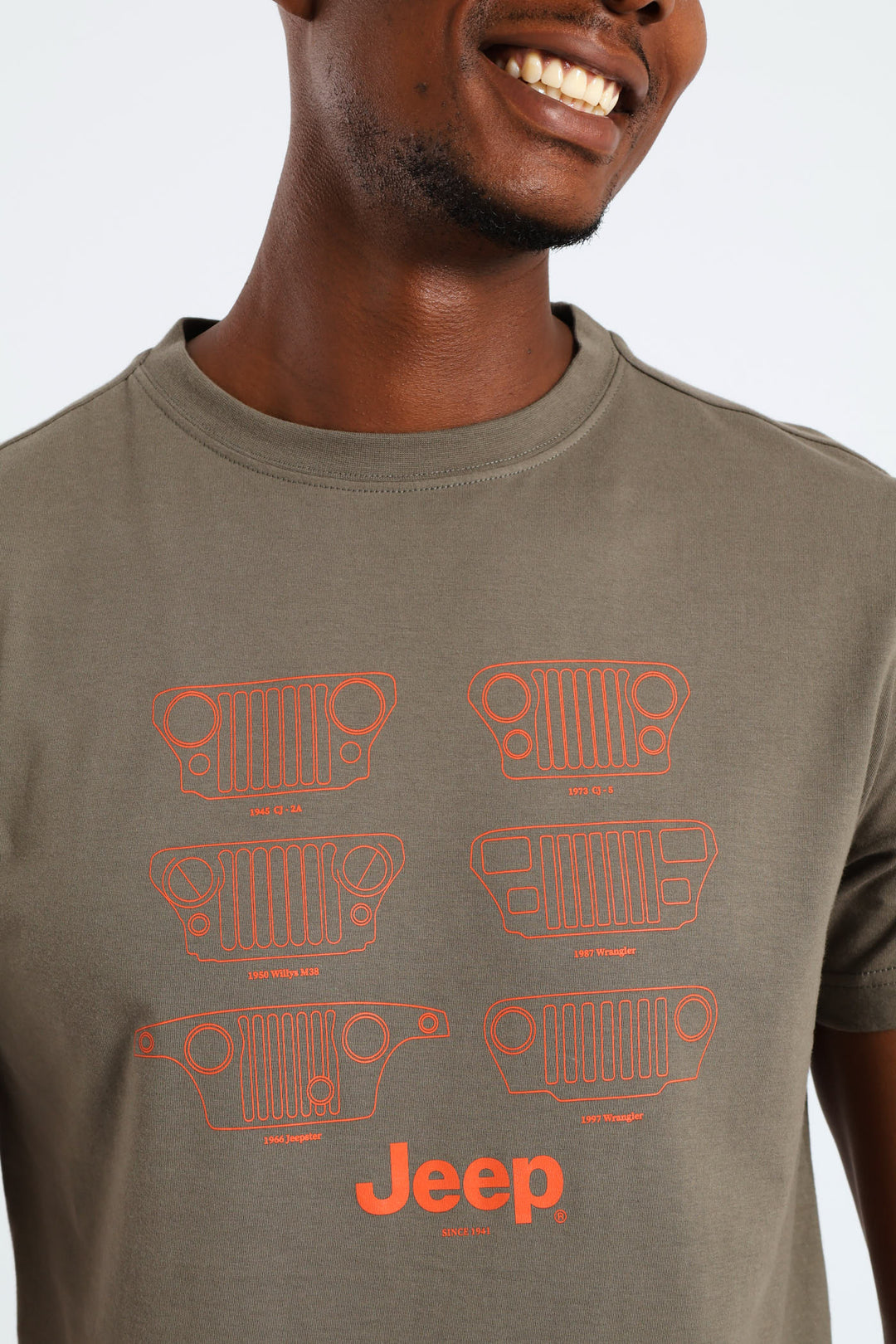 Fashion Trofee Graphic Tee - Olive