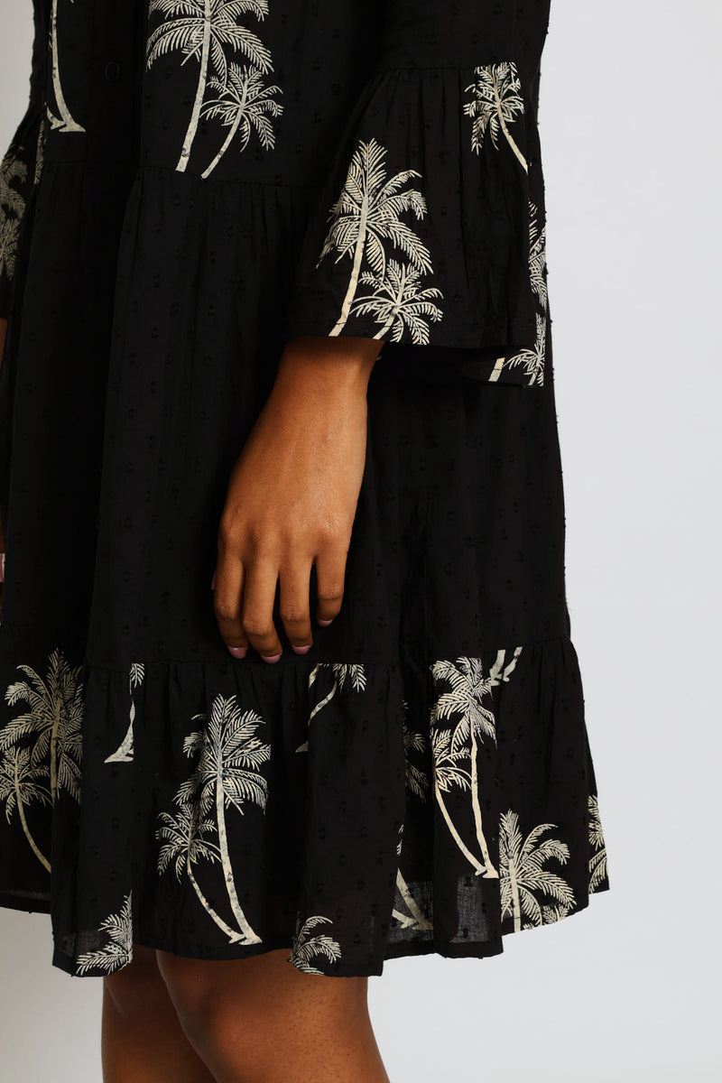 Half Sleeve V-Neck Border Print Maxi Dress - Black