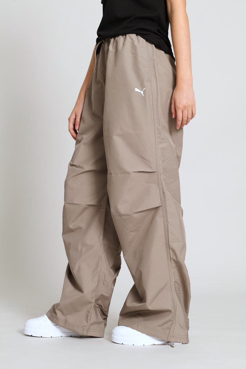 Wardrobe Parachute Woven Pants - Stone