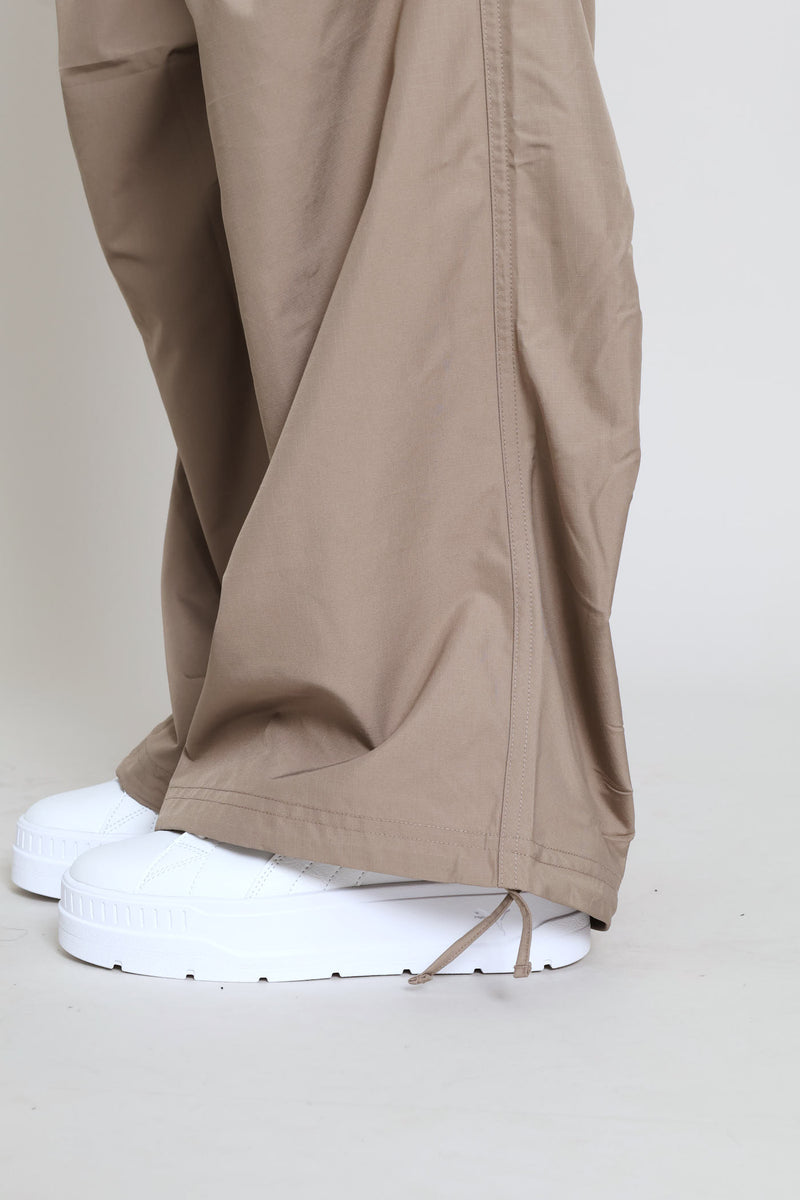 Wardrobe Parachute Woven Pants - Stone