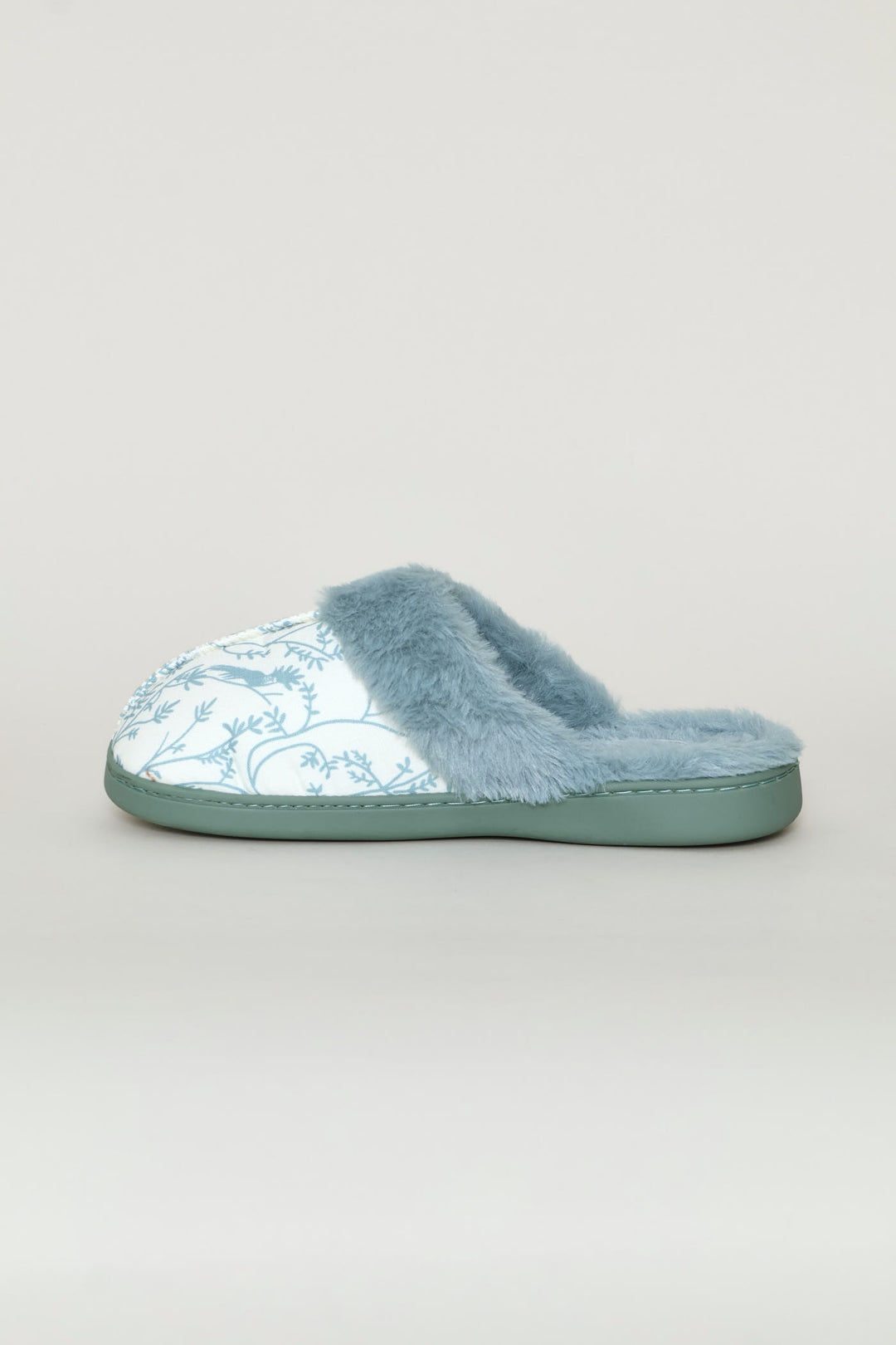 Printed Closed Toe Slipper With Faux Fur Trim - Blue