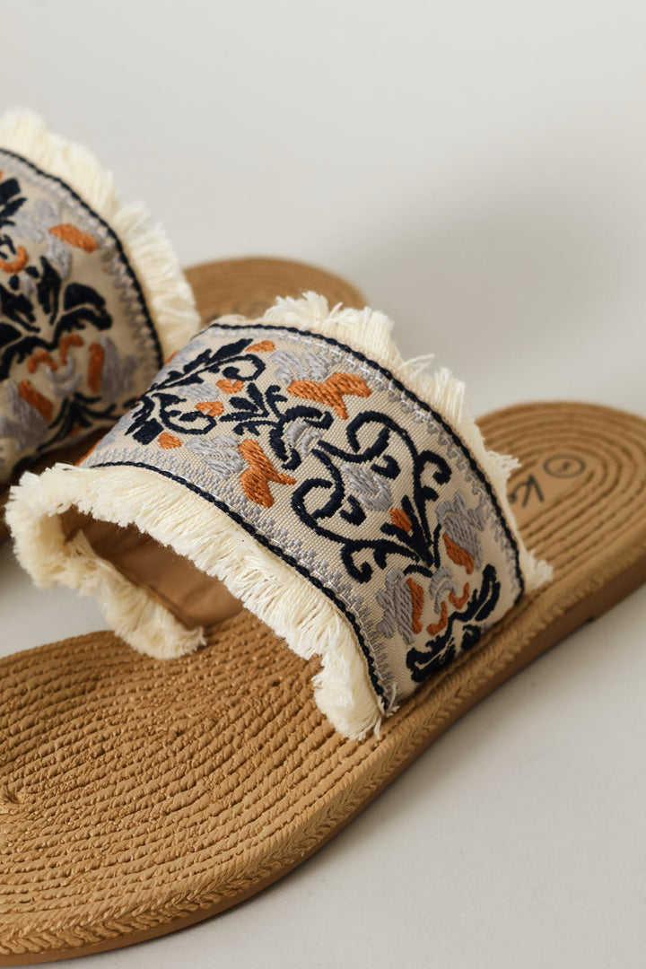 Pearl Toe Post Paisley Band Sandal - Multi