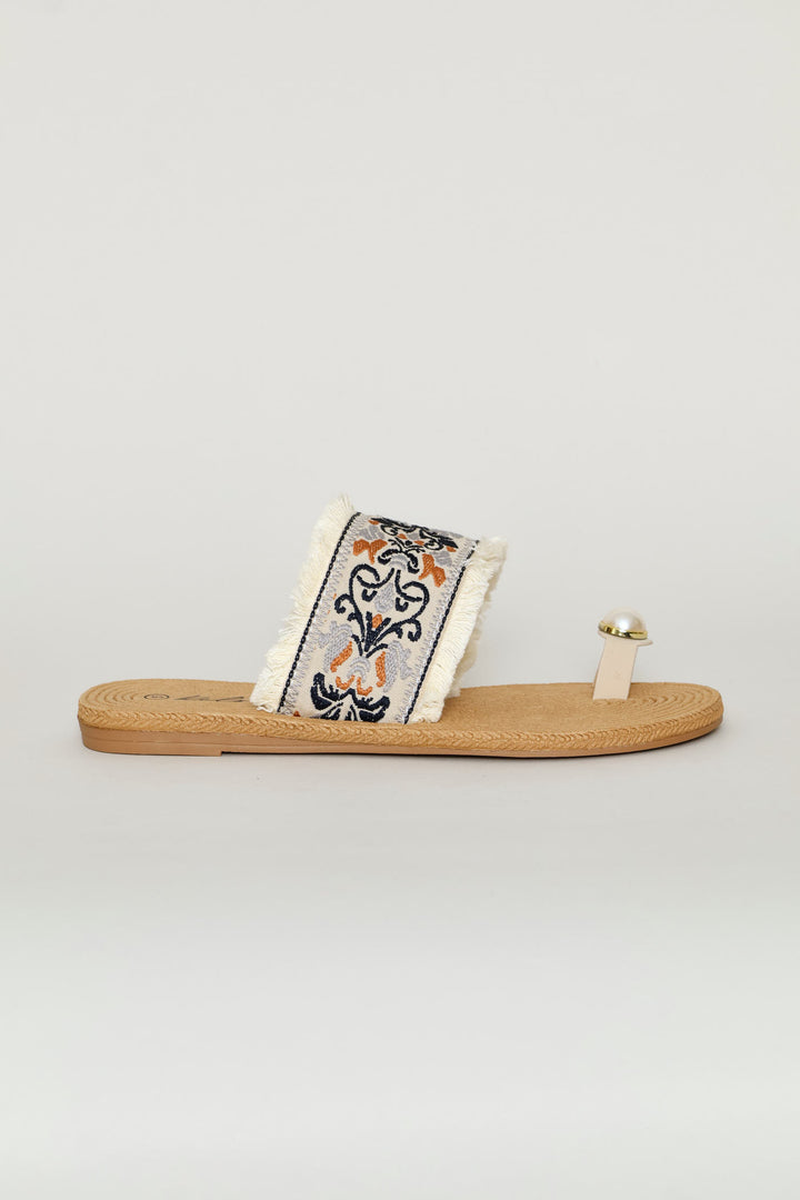 Pearl Toe Post Paisley Band Sandal - Multi