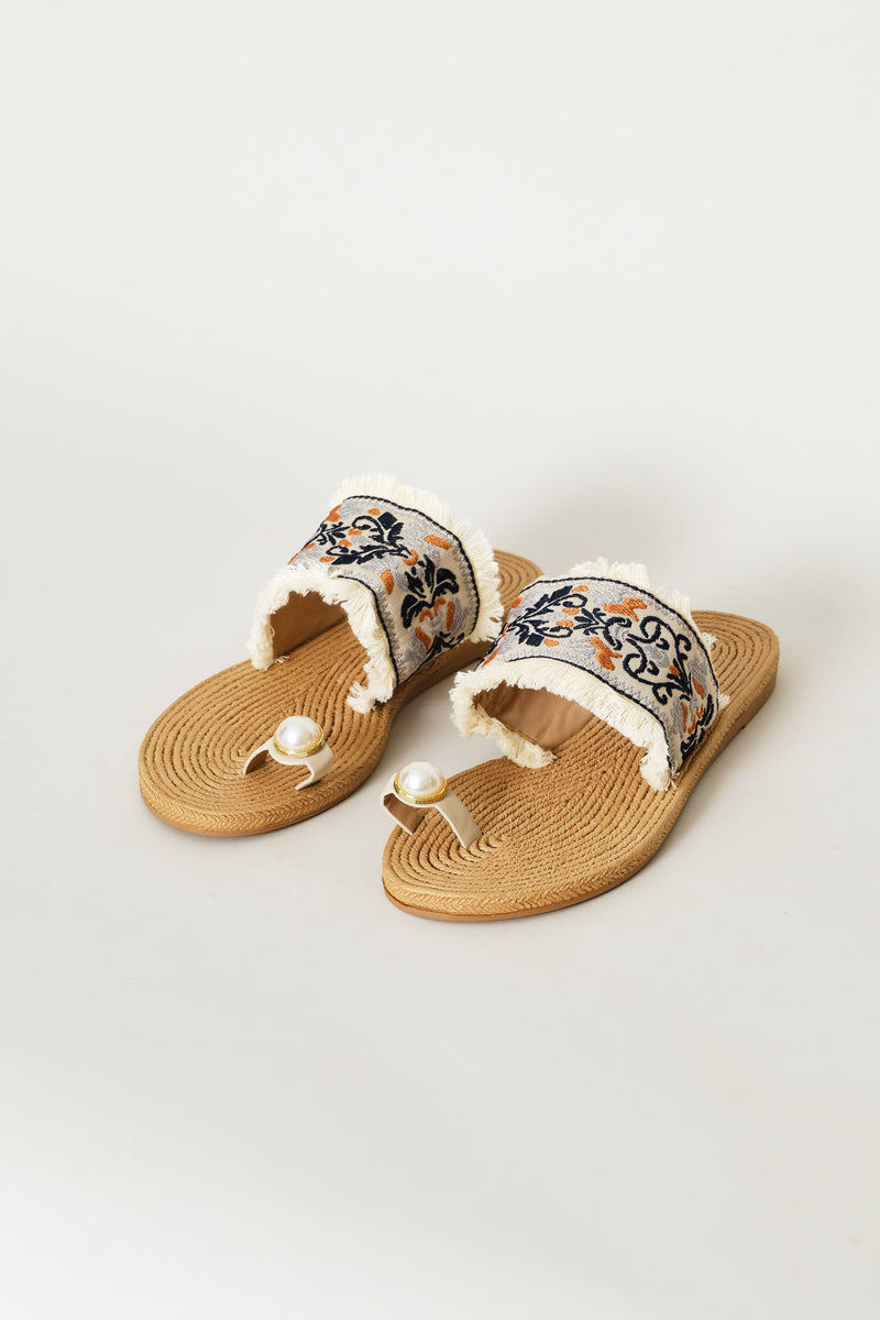 Pearl Toe Post Paisley Band Sandal - Multi