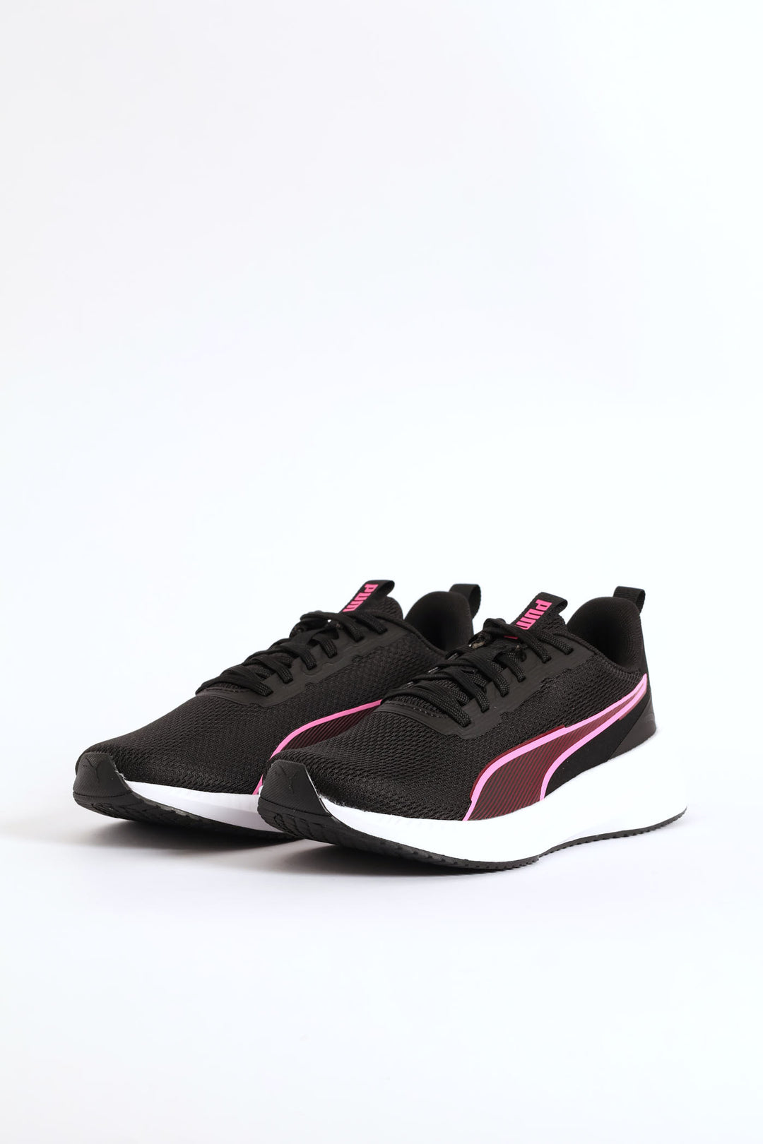 Flyer Lite 3 Sneaker - Black/Pink
