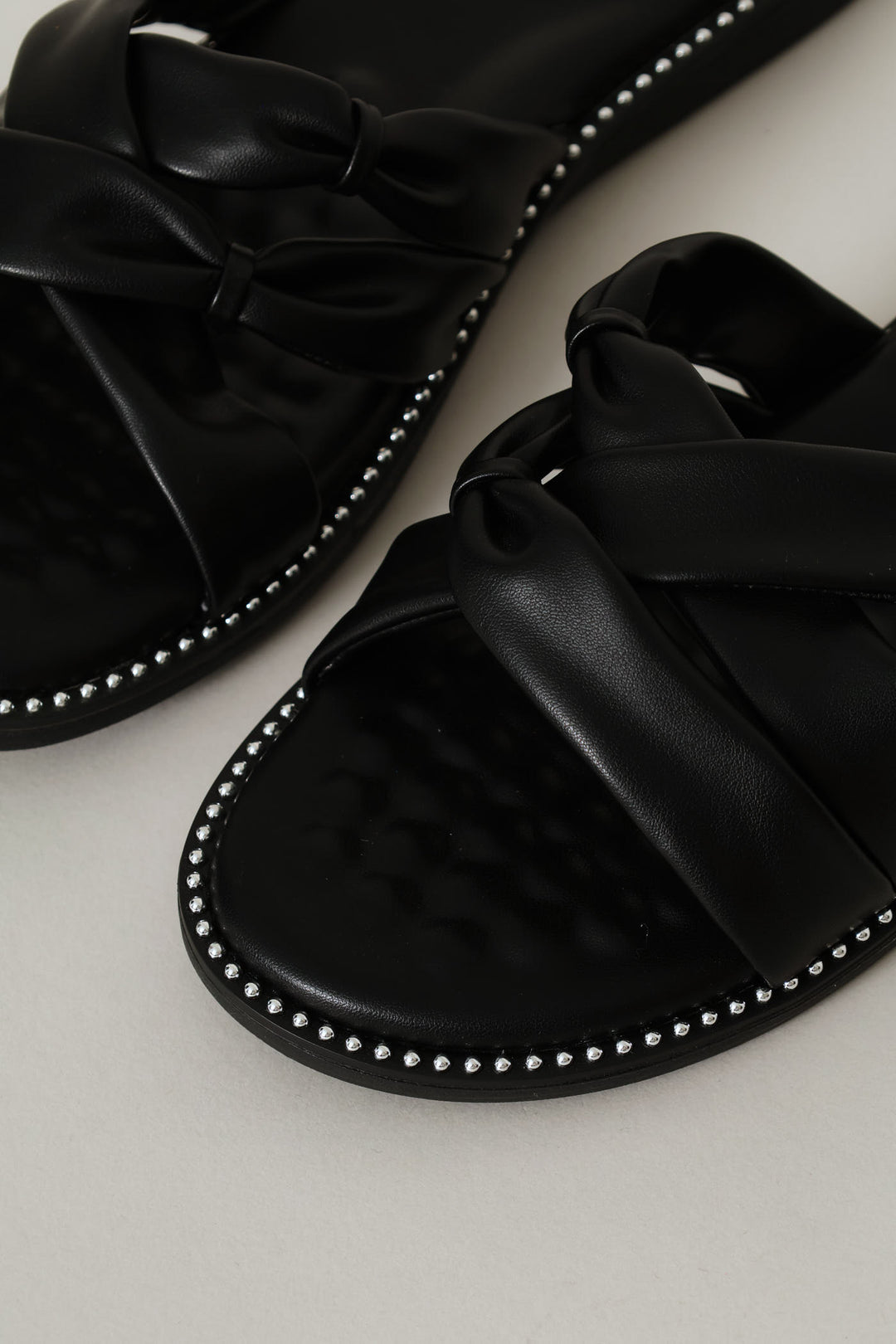 Lyrics 1 Sandal - Black