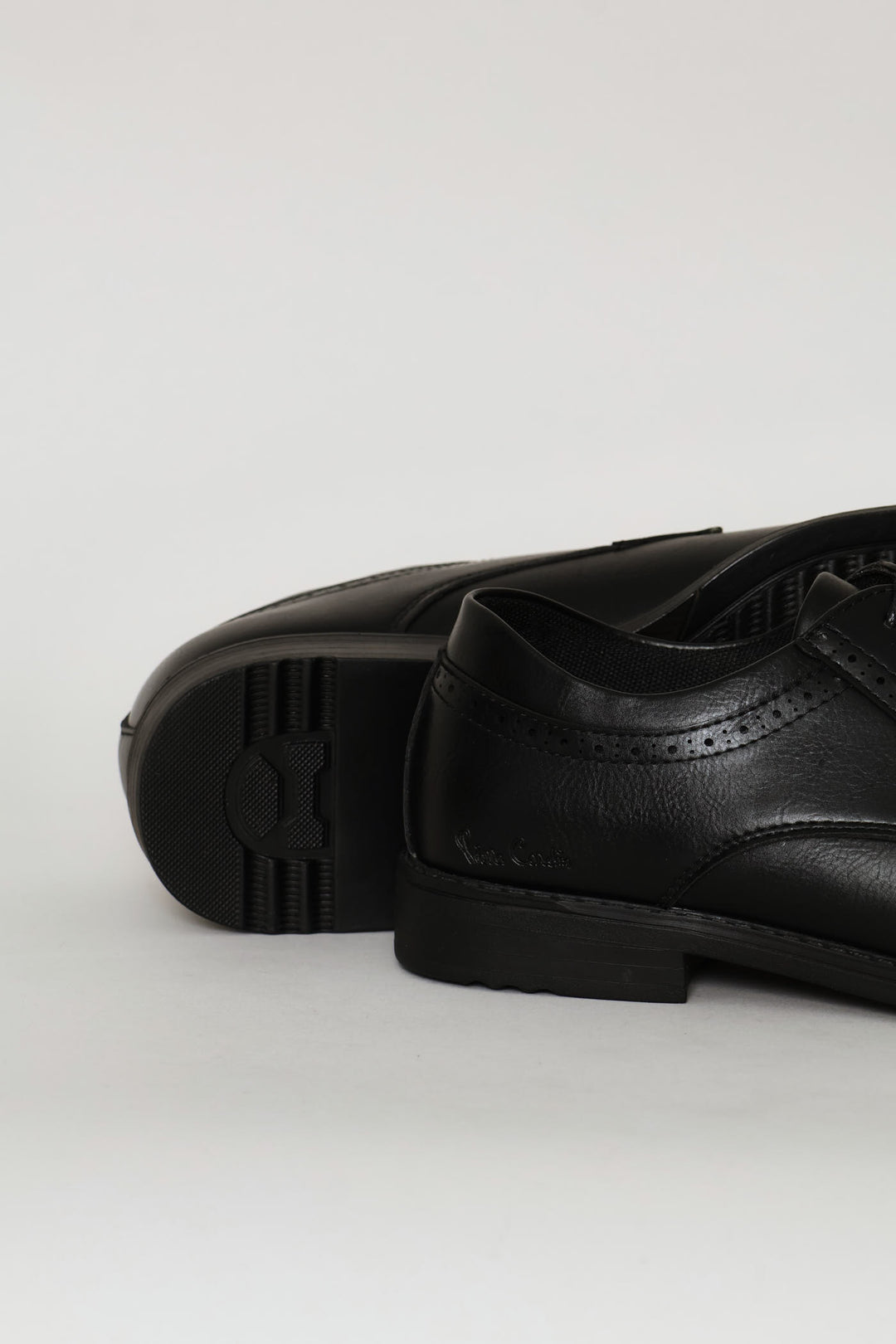 Basic Lace Up Formal Derby Shoe - Black