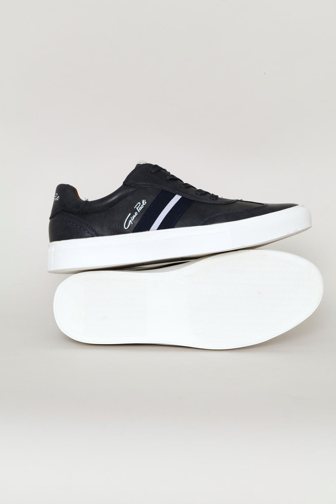 Stripe Side Detail Sneaker - Navy