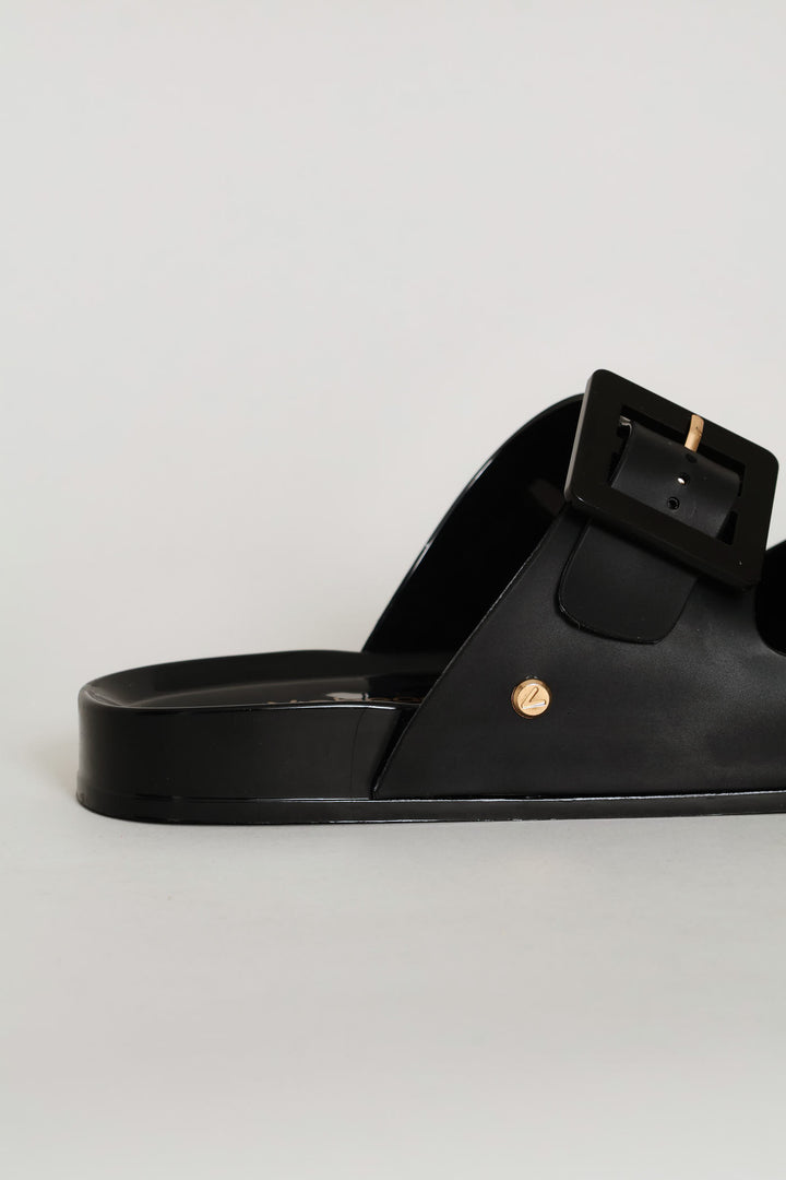 Buckle Detail Sandal - Black