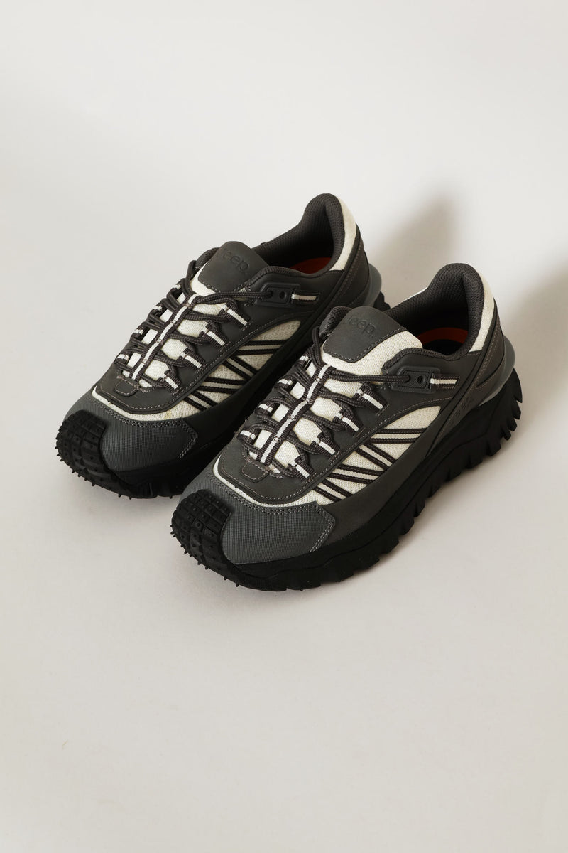 Urban Trek Trainer - Grey