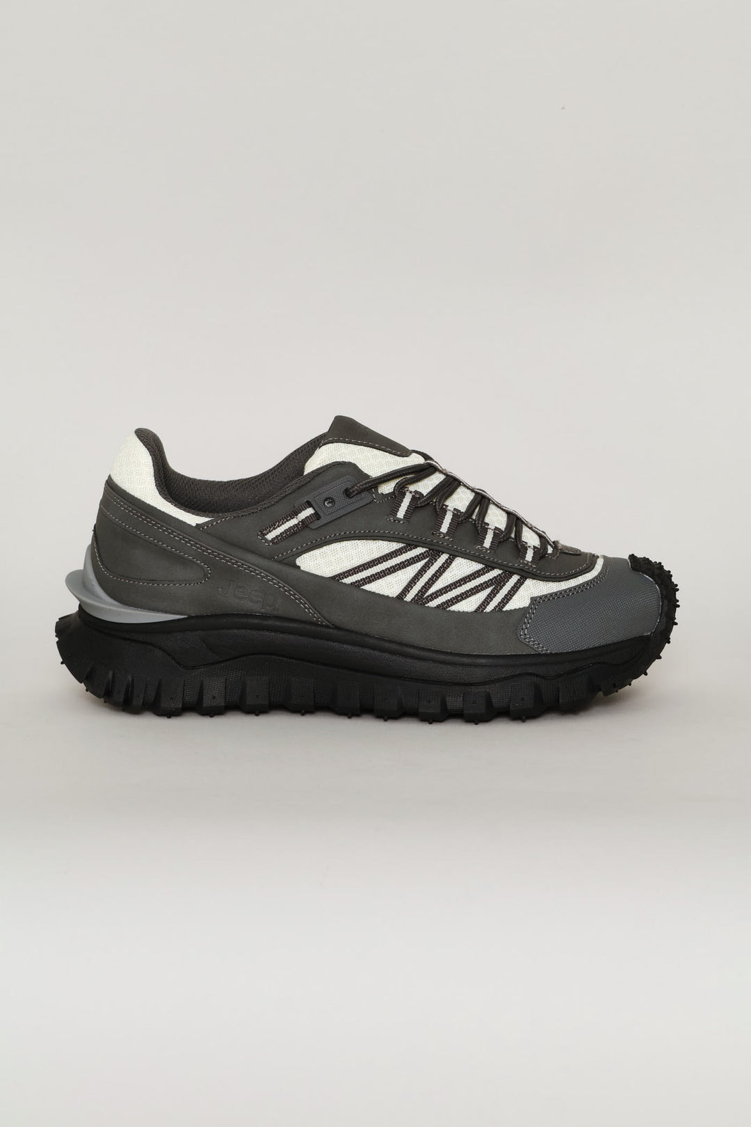 Urban Trek Trainer - Grey