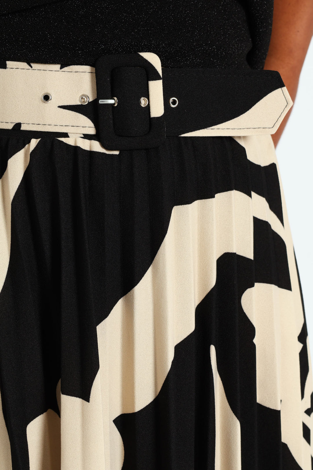 Belted Pleated Skirt - Black