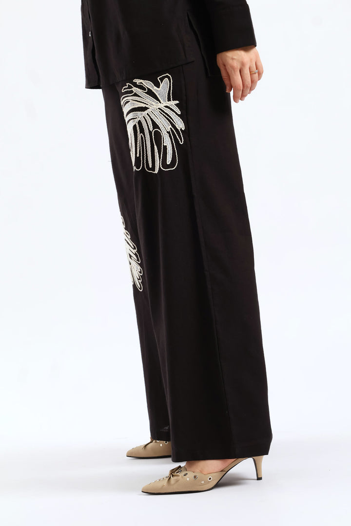 Embroidered Leaf Trouser - Black