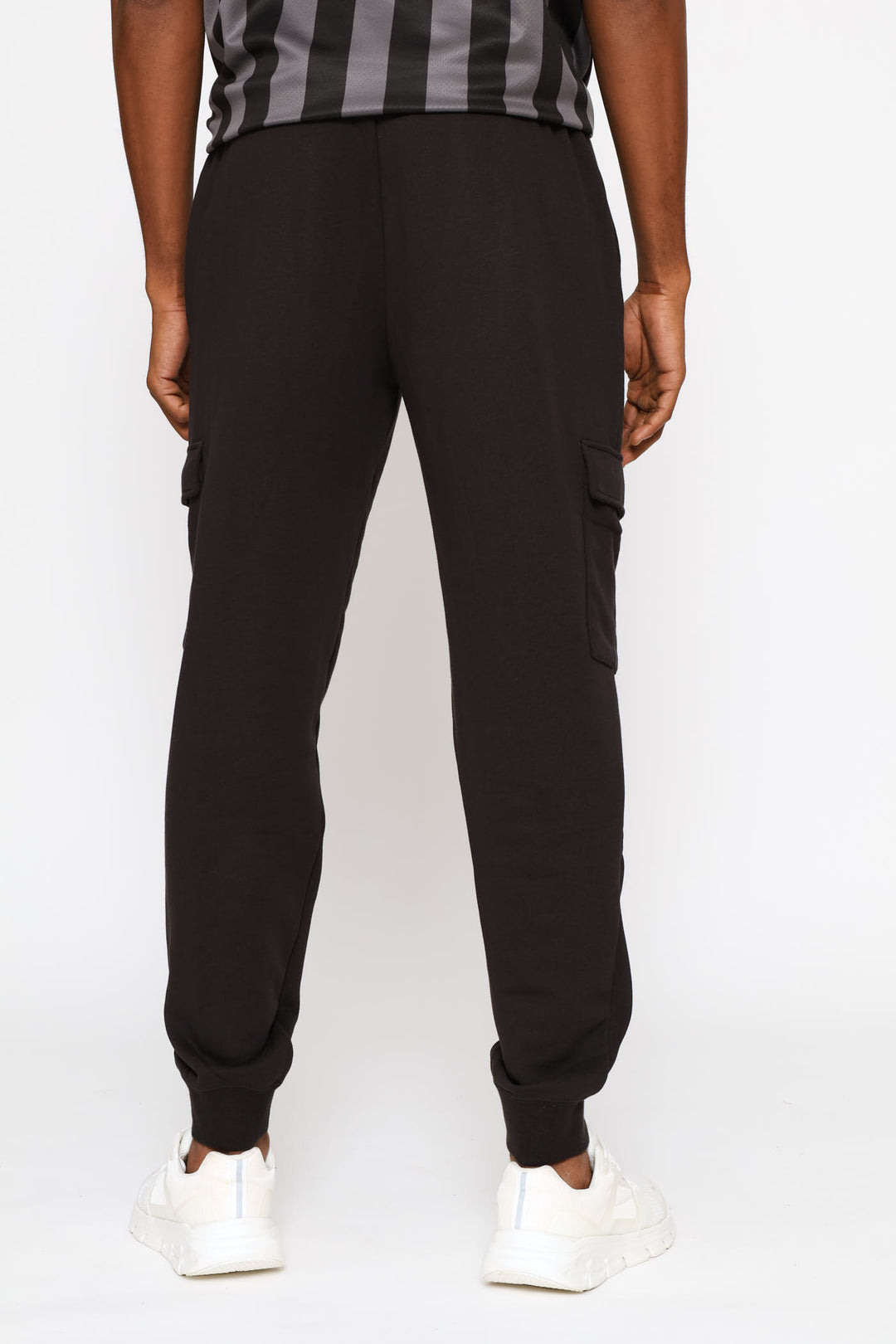 Essential Cargo Pants - Black