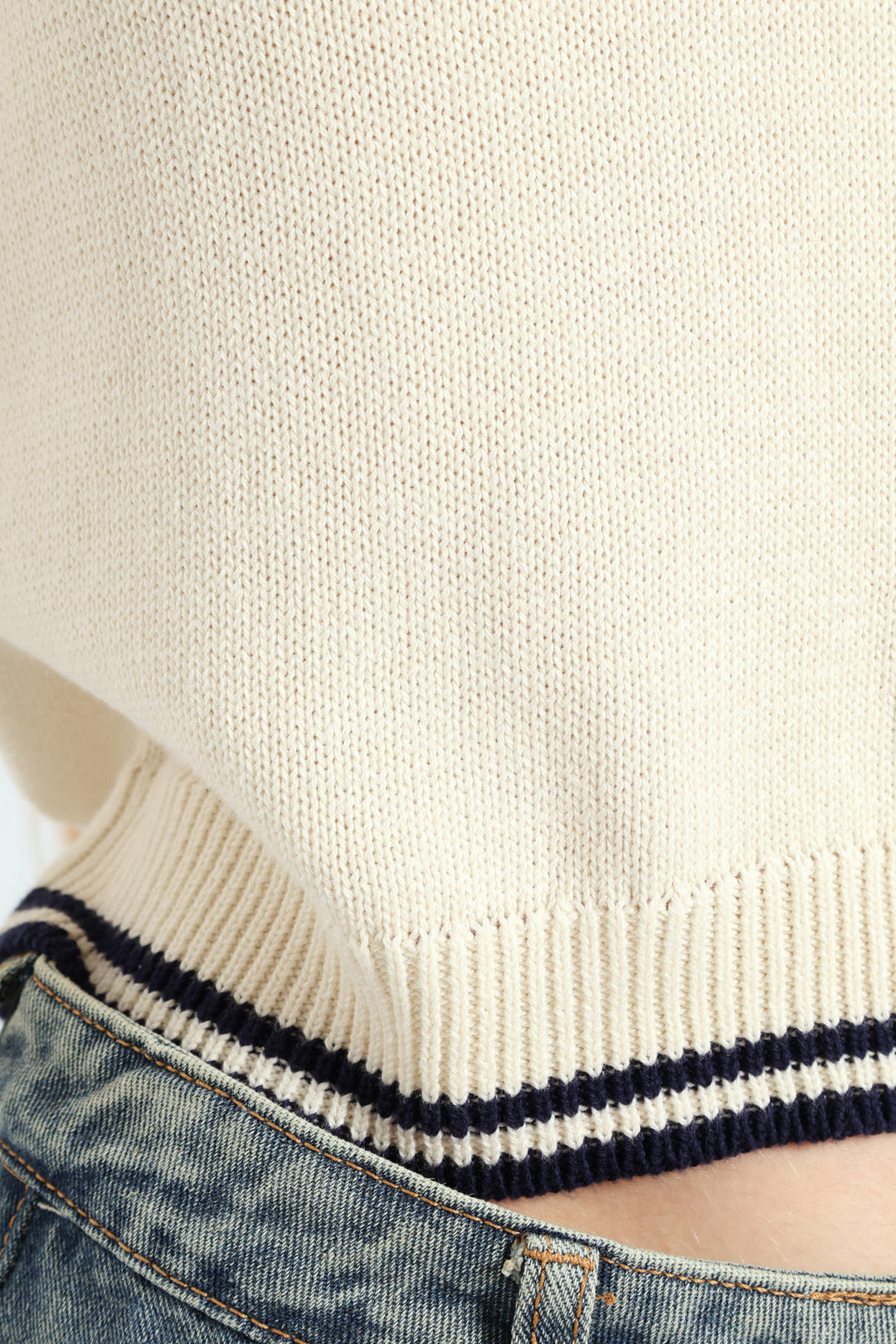 Regular Sleeveless Sweater - White/Navy