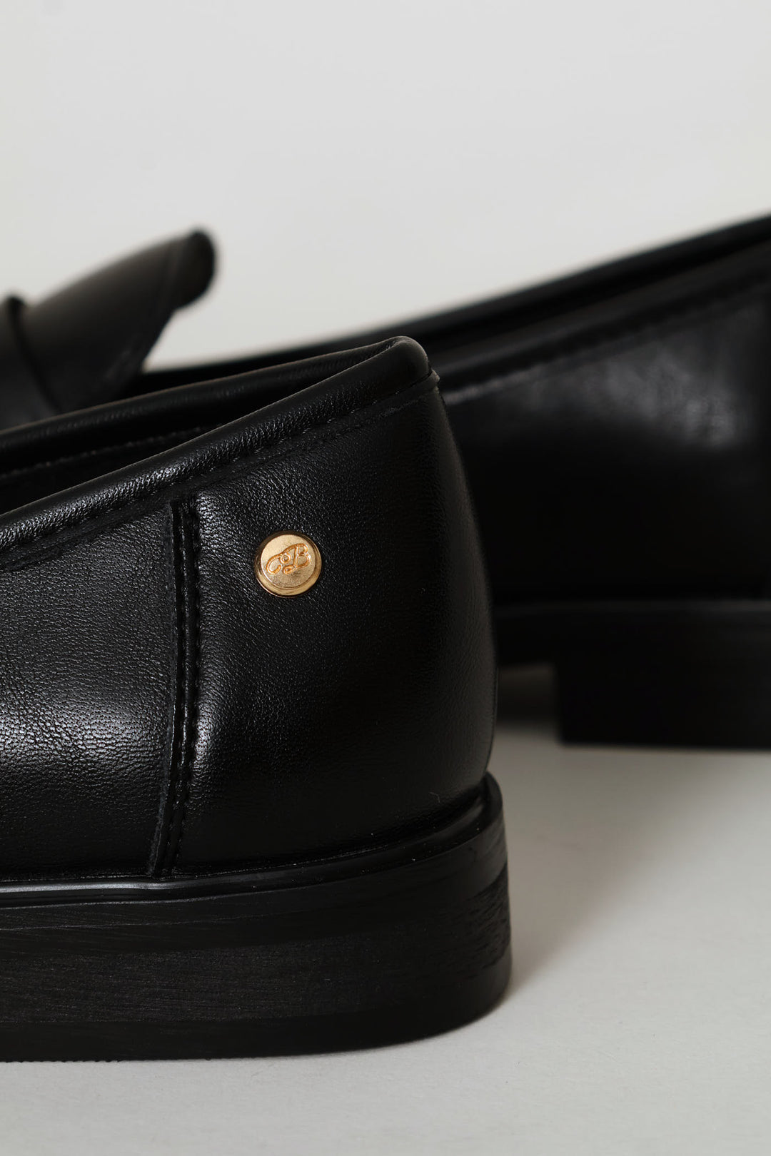 Sasko1 Loafer - Black