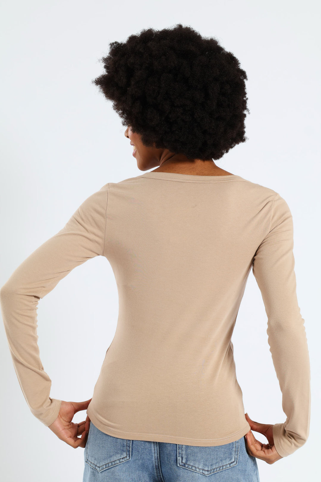 Long Sleeve Scoop Neck Basic Top - Stone