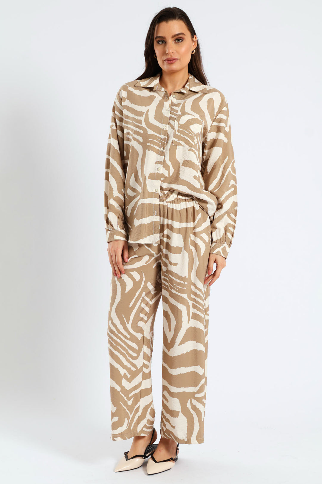 Pull-On Wide Leg Zebra Culotte Pants - White/Beige