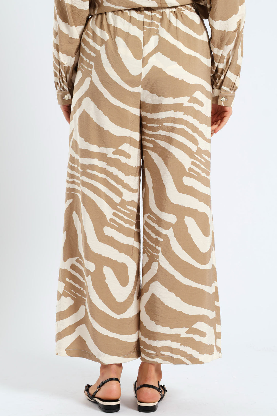 Pull-On Wide Leg Zebra Culotte Pants - White/Beige