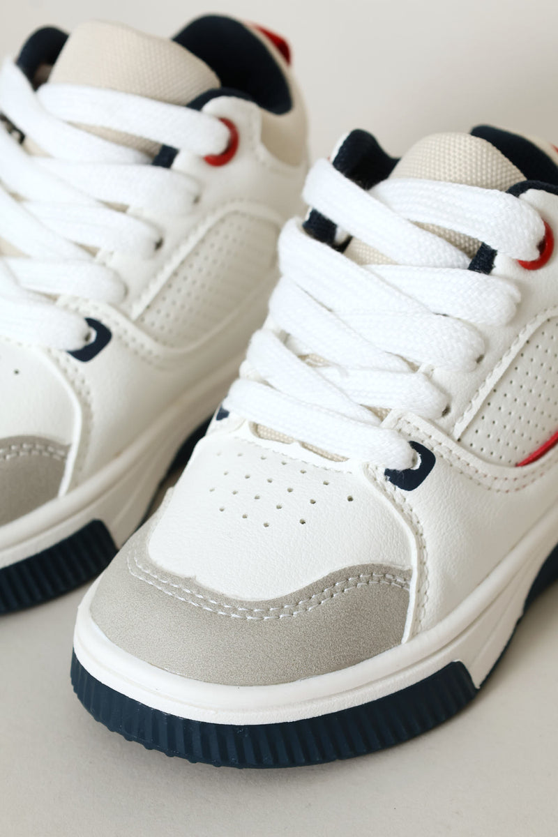 Pre-Boys Mid-Top Sneaker - White