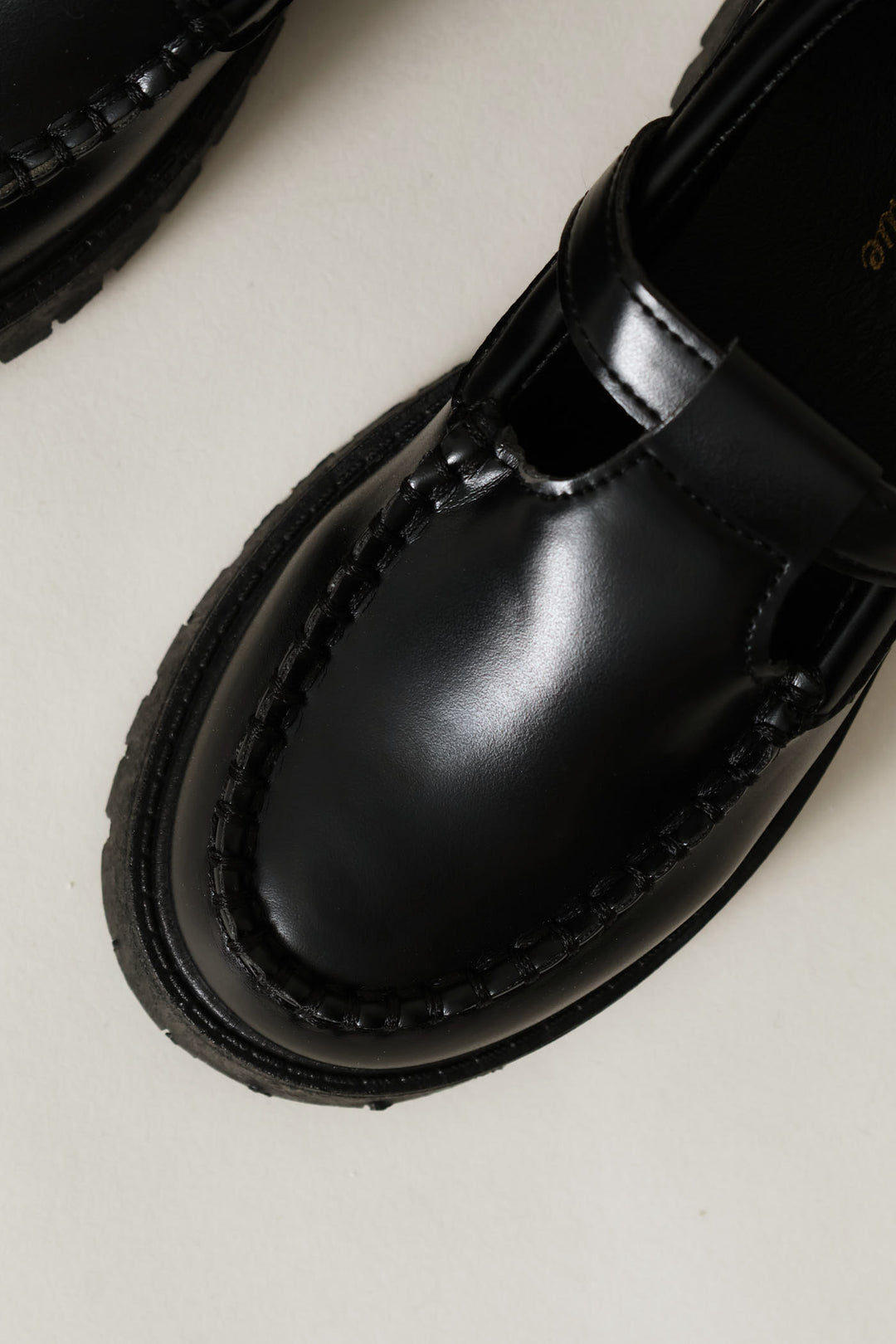 Girls Chunky T-Bar Loafer - Black
