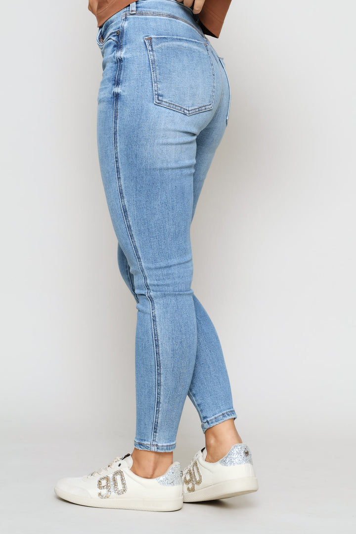 Zoe Contour Curvy Denim - Mid Blue