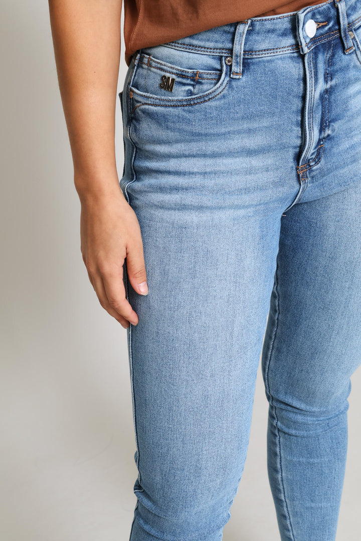 Zoe Contour Curvy Denim - Mid Blue