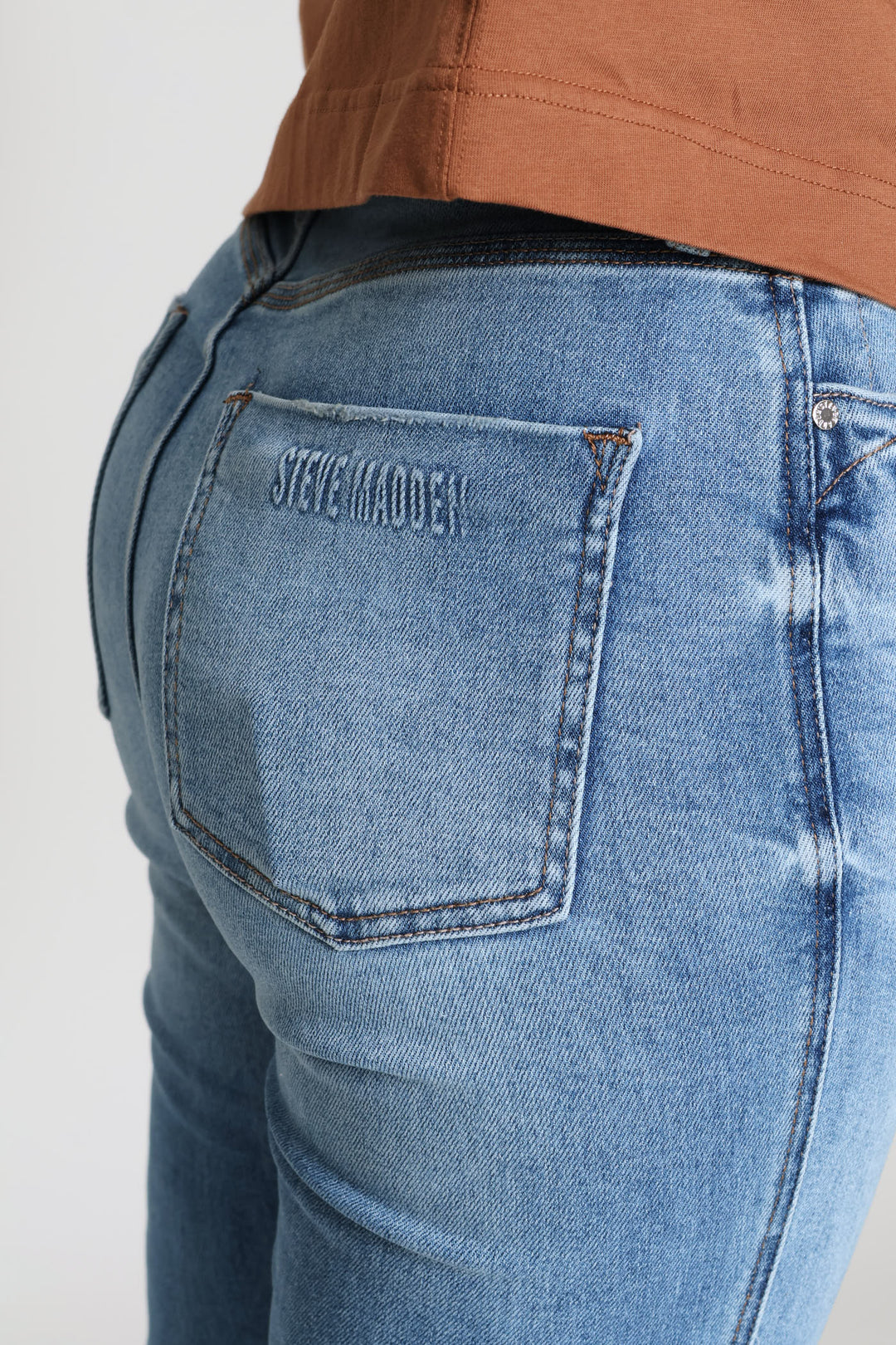 Zoe Contour Curvy Denim - Mid Blue