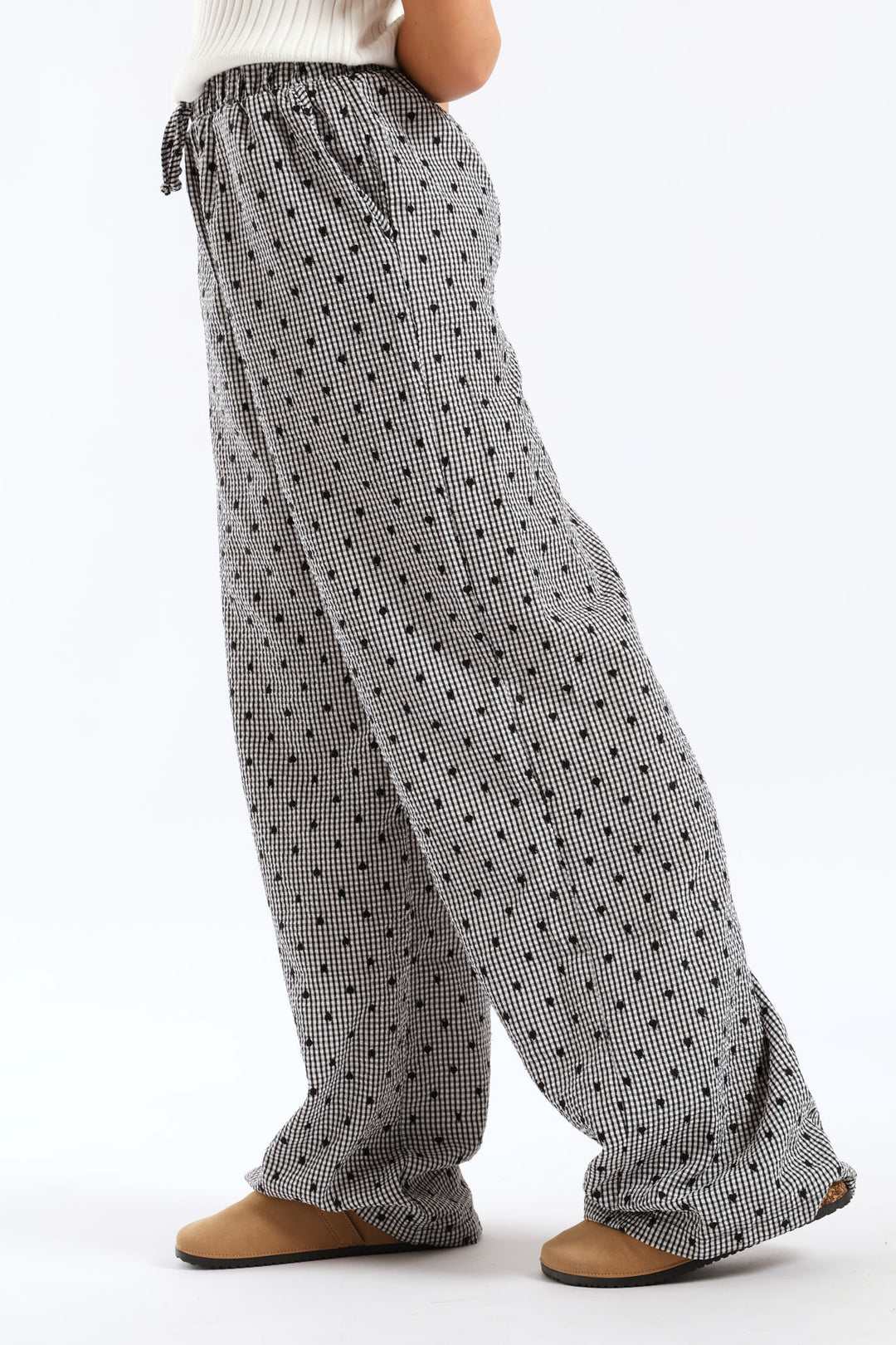 Girls Embroidered Heart Check Pull On Pants - Black/White