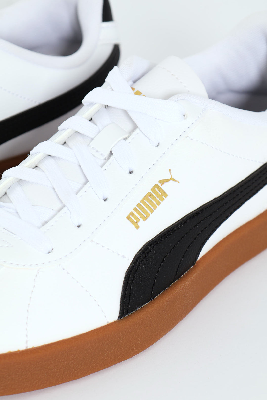 Club II Court Sneaker With Gum Sole - White/Black
