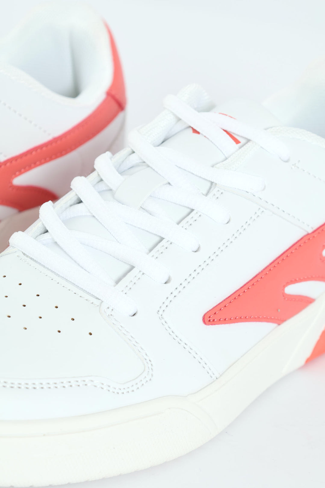 College Court Sneaker - White