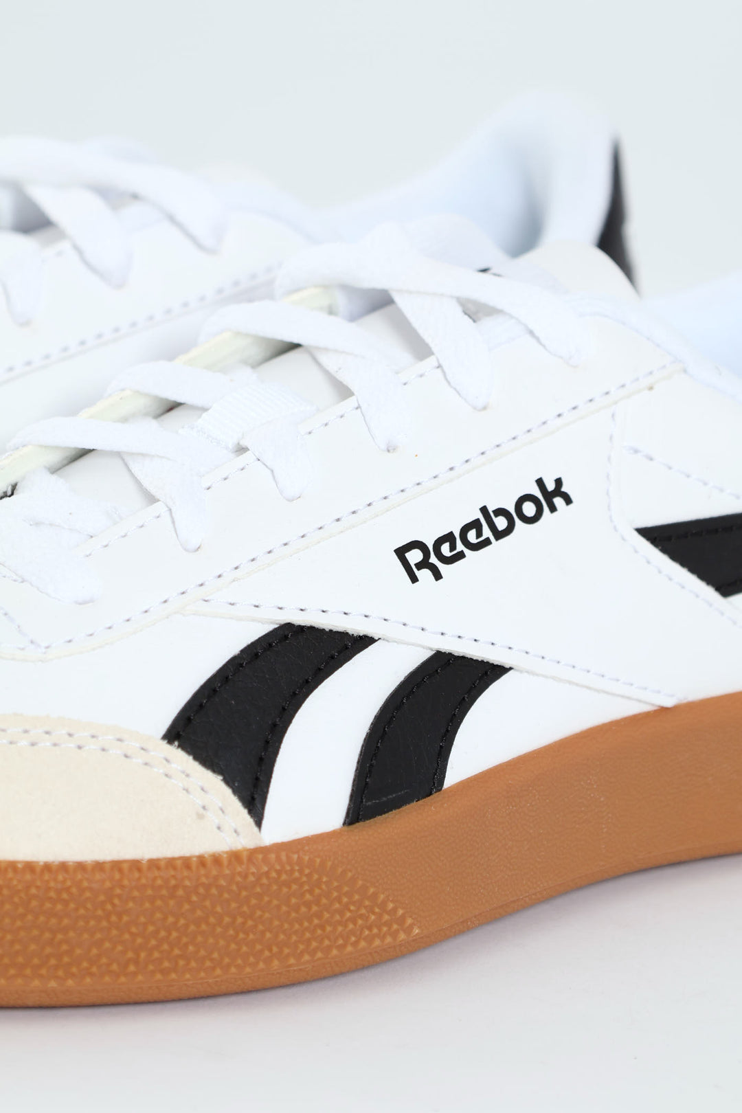 Smash Edge Sneaker - White/Black