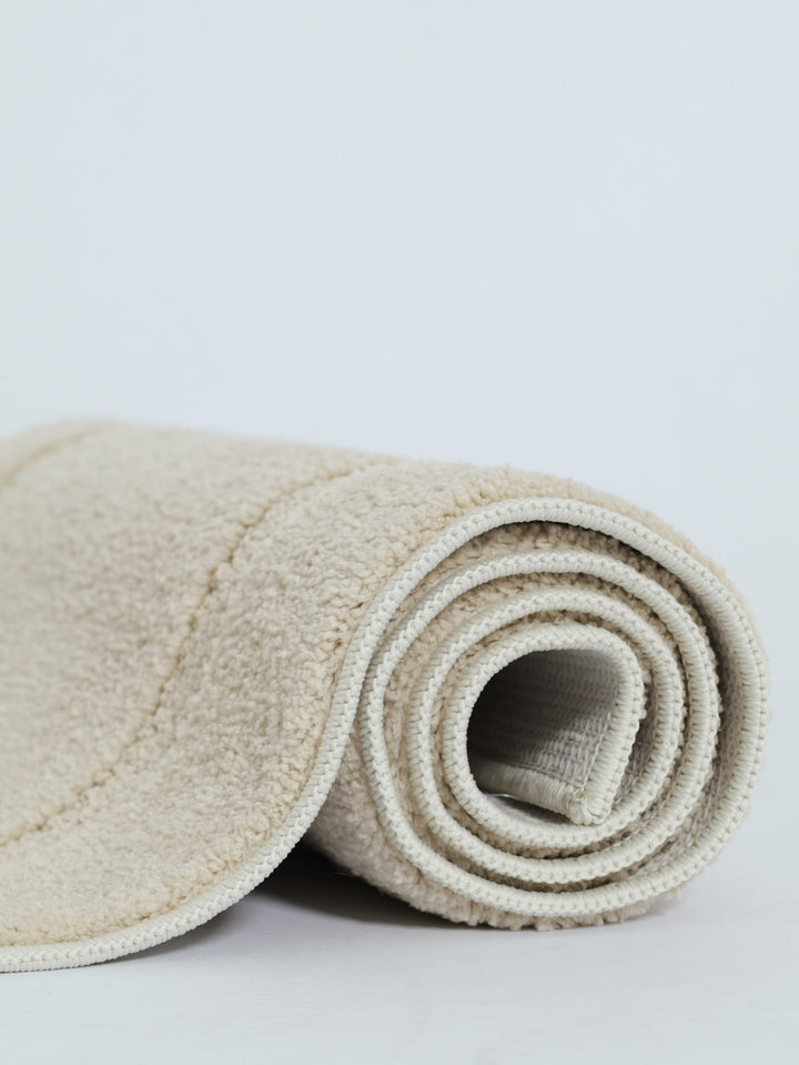 1400GSM Tufted Border Runner Bath Mat