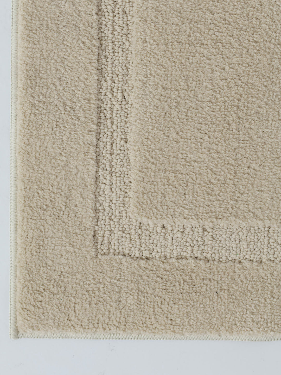 1400GSM Tufted Border Runner Bath Mat