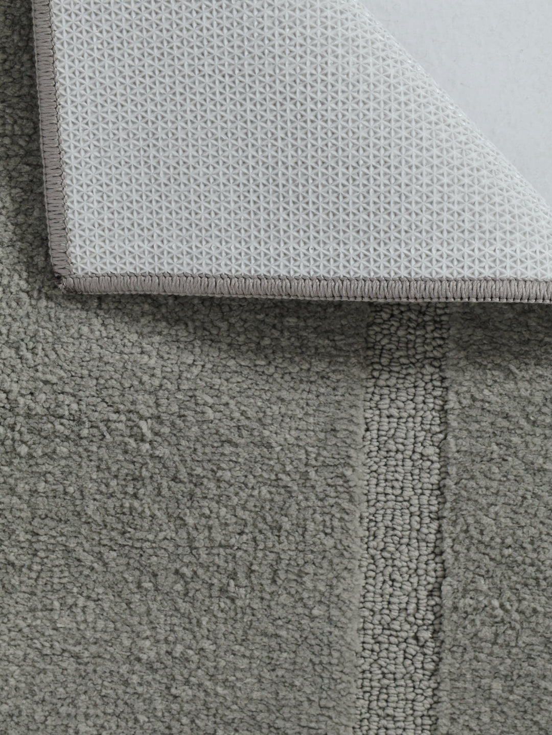 Tufted Border Small Bath Mat 1400GSM - Grey