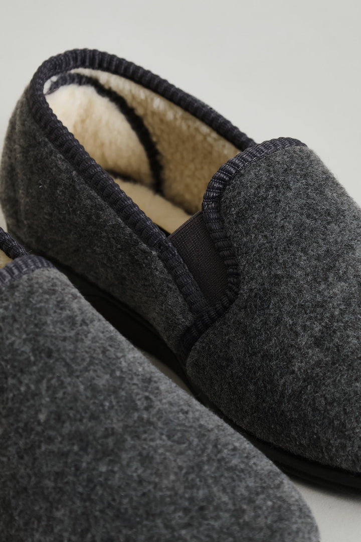 Johnny Closed Back Slipper - Grey