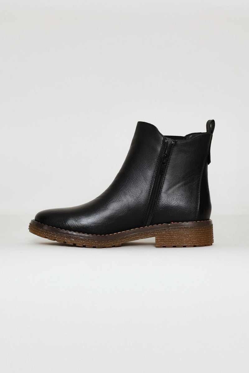 Belinda Lug Sole Chelsea Boot - Black