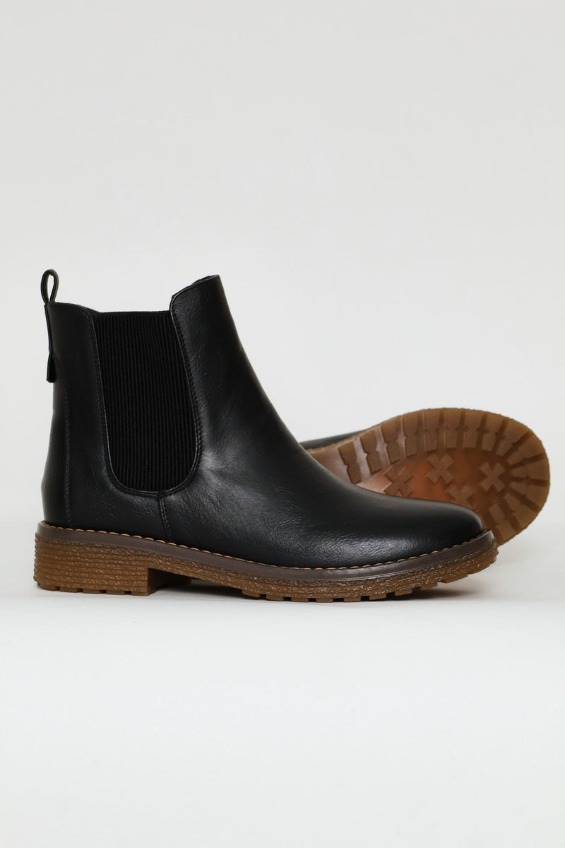 Belinda Lug Sole Chelsea Boot - Black
